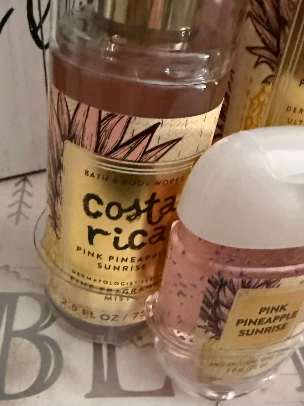Costa Rica Pink Pineapple Sunrise Gift Set - Picture 6 of 9